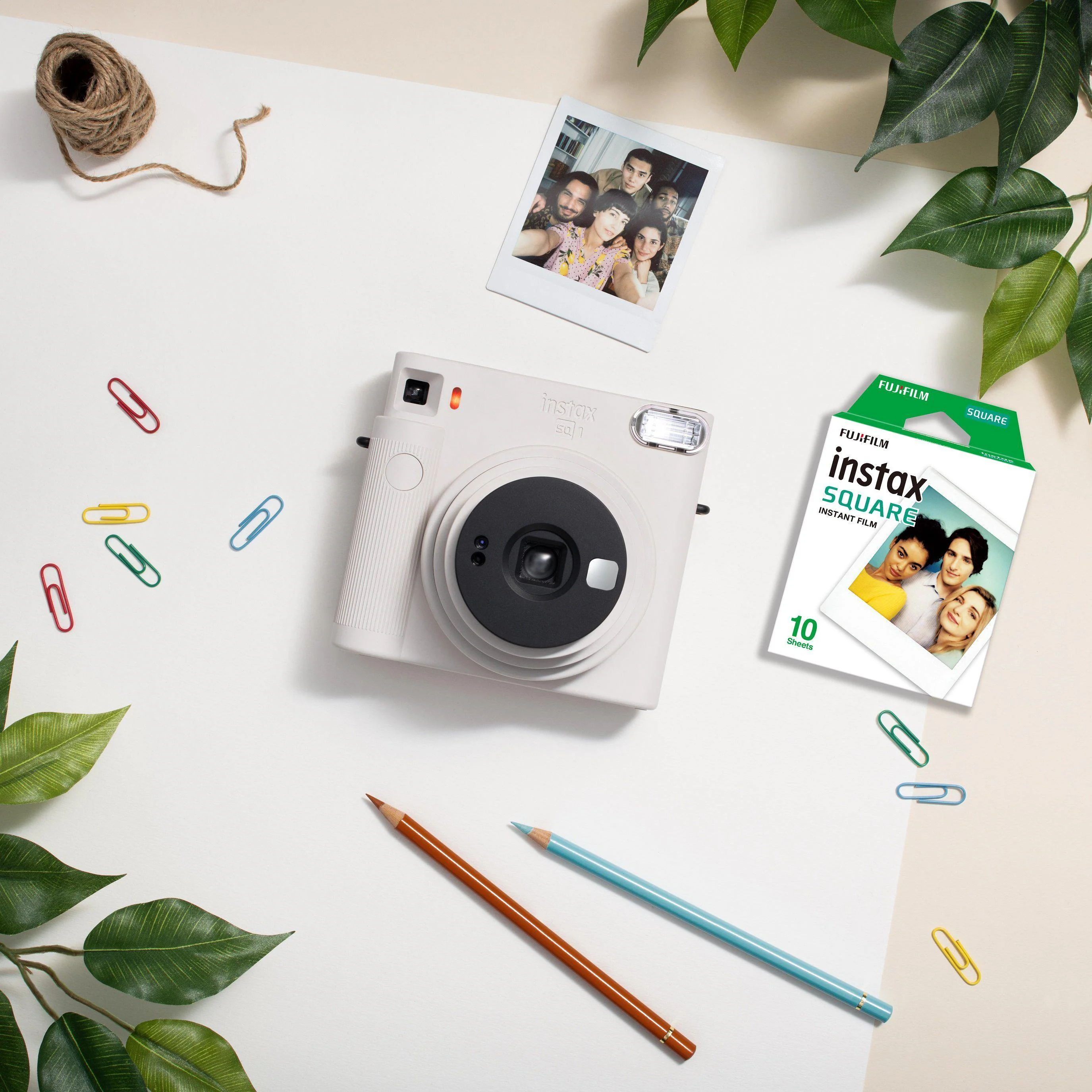Fujifilm instax sq1 instant film camera (Chalk White) + Film (10 sheets)