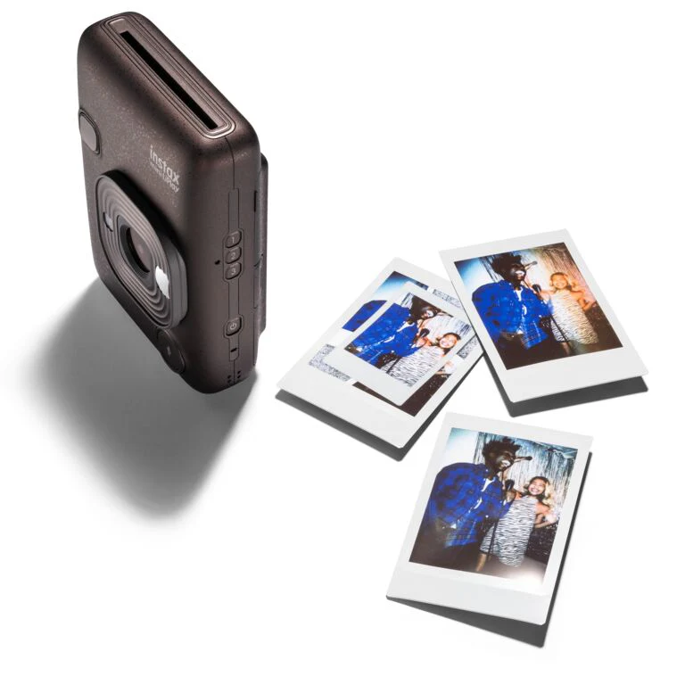 INSTAX Mini LIPLAY Hybrid Instant Camera - (Deep Bronze) - Image 10